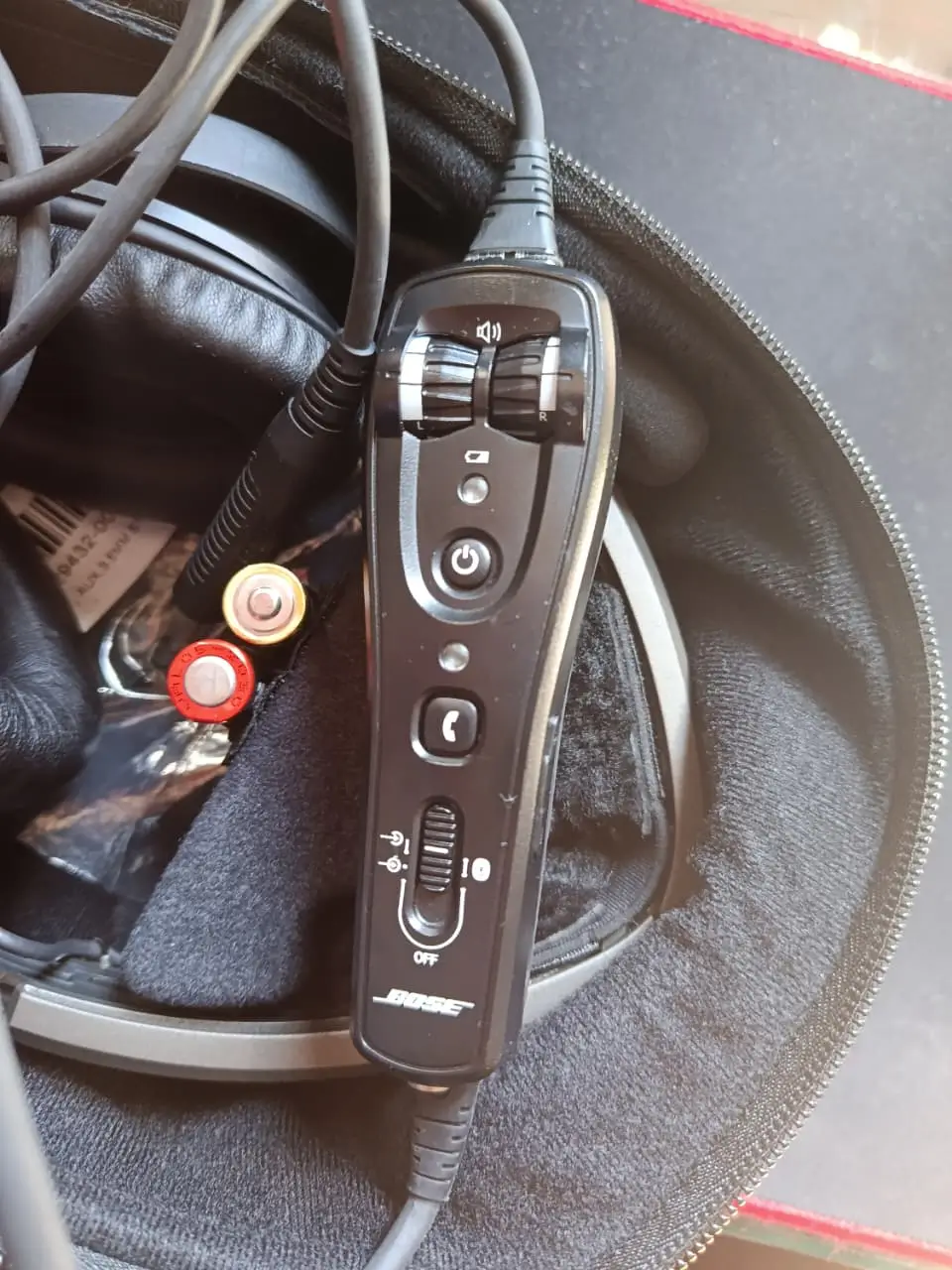 BOSE A20 AVIATION HEADSET (conforto duradouro p/ voos de 08 horas